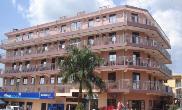 Hotel Free Zone - Housity