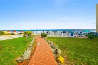 Daytona Shores Inn and Suites - 2-stjärniga