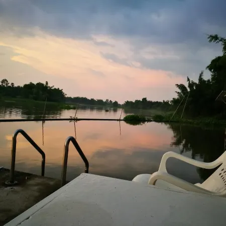 River Marina Resort