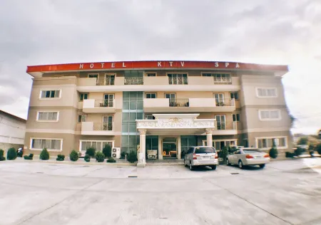 Grand Hoyah Hotel