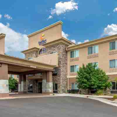 Holiday Inn Express & Suites Denver NE - Brighton Hotel Exterior