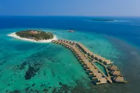 Emerald Faarufushi Resort & Spa - Deluxe All Inclusive Hotel di Maamigili
