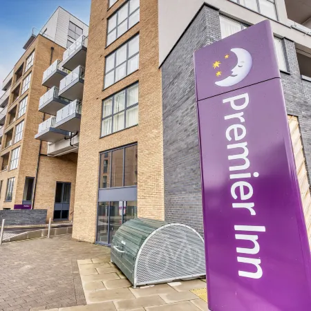 Premier Inn London New Southgate Отели рядом с достопримечательностью «Финчли»