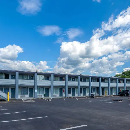 Travelodge by Wyndham Charles Town/Harpers Ferry