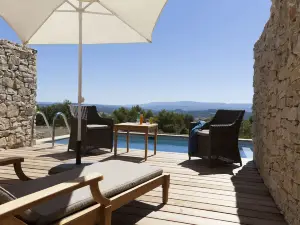 Mas des Herbes Blanches Hôtel & Spa – Relais & Châteaux