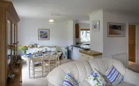 The Heather's Bed and Breakfast Hotels in Highcliffe