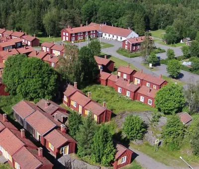 Lövångergården