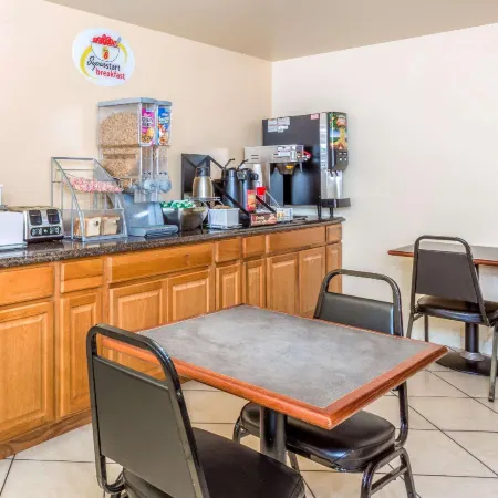 Super 8 by Wyndham Carson City/Lake Tahoe