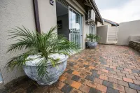 Up21 Guest House