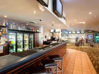 Nightcap at Edge Hill Tavern - bar