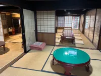 Old-Style Inn Yuihonmachi Yashiki - Homestays
