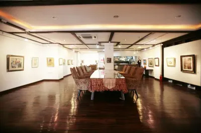Baekyang tourist hotel 장성호 수변길 주변 호텔