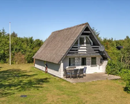 "Amelia" - 250m to the Fjord Hotels in Ulfborg