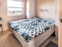 "Elvie" - 200m from the Sea