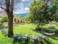 Hotel Vier Jahreszeiten Hotels in Silandro