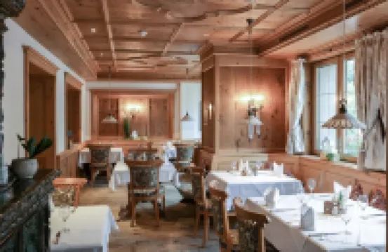 弗拉克松高山度假酒店