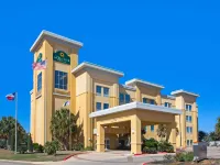 La Quinta Inn & Suites by Wyndham Pearsall Hotels in Frio County