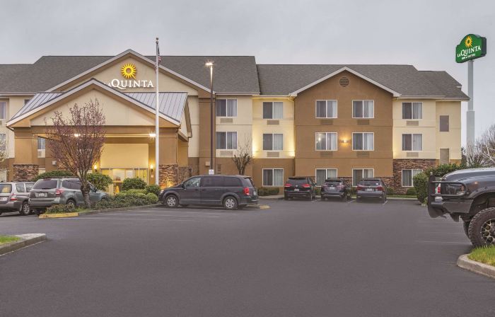 Spark by Hilton Central Point Medford