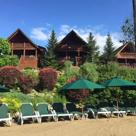 The Lodges at Cresthaven