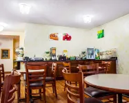 Quality Inn & Suites - breakfast