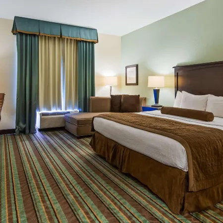 Best Western Plus Chain of Lakes Inn  Suites