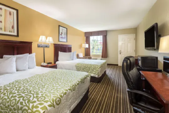 Days Inn by Wyndham Leesville