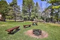 Lake Superior Beachfront Home - 15 Mi to Duluth! - Huoneistot