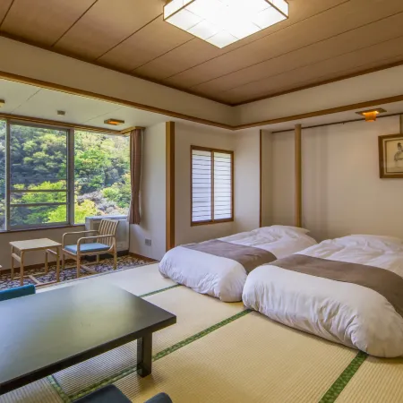 Shimobe Hotel