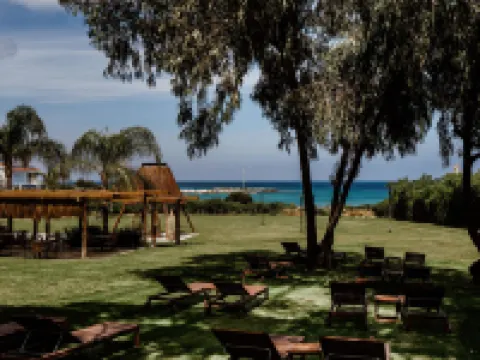 卡沃佐海濱酒店 布達拉斯酒店