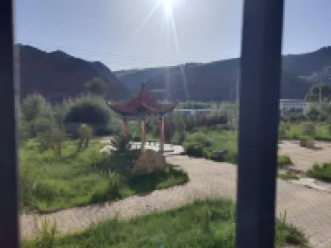 Qilian Zhongyuan Family Apartment Hotels in 