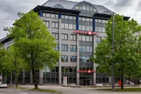 Meininger Hotel München Olympiapark - ที่มีอ่างอาบน้ำ