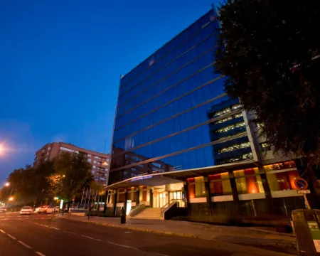 คราวน์พลาซ่า มาดริด - เซ็นเตอร์เรติโร บาย IHG โรงแรมในมาดริด
