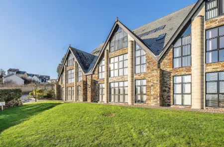 Pochin House Collections Отели в г. Тревербин