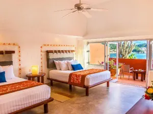 Las Brisas Huatulco – All Inclusive