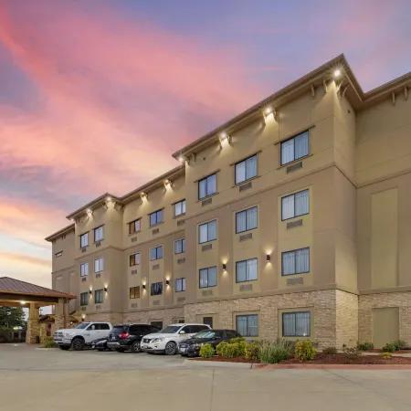 Best Western Plus Classic Inn Suites