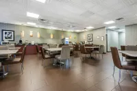 Quality Inn & Suites Các khách sạn ở Charleston