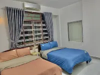 Shine Homestay Hue Hotels in Vy Da