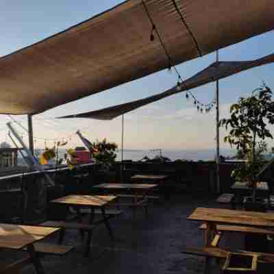 Chante Dining/Meeting Rooms