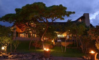 Zwahili Private Game Lodge & Spa