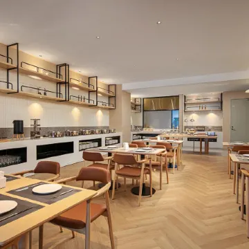 Country Inn & Suites by Radisson Hotel (Guangzhou Railway Station Xiaobei Subway Station)