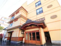 Hotel Tsubakino Hotels near 湯田中渋温泉郷ゲート