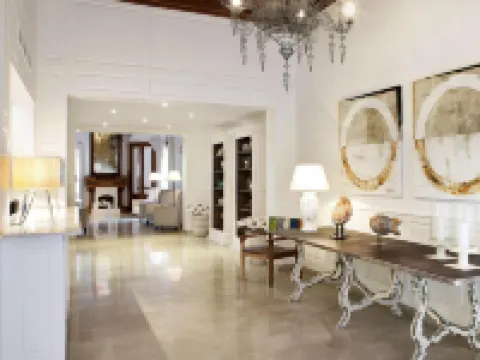 ホテル ミディアム シッチェス パーク