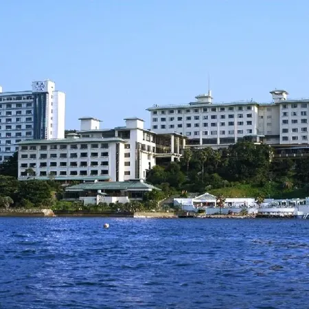 Toba Seaside Hotel