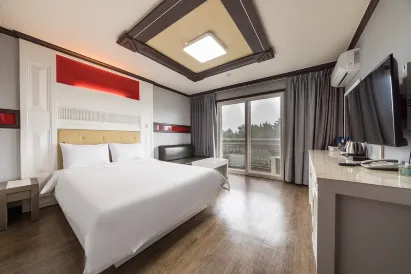 Paradaise Motel