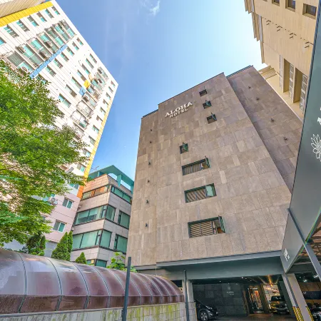 Incheon Aloha Hotel Отели рядом с достопримечательностью «Универмаг Allive»