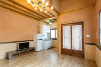 Gyeongju Hanok Kkotjam Pension Hotels near Sinseonsa Temple