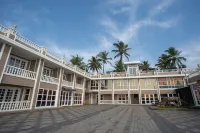 State Beach Resort & Spa Hoteles en 