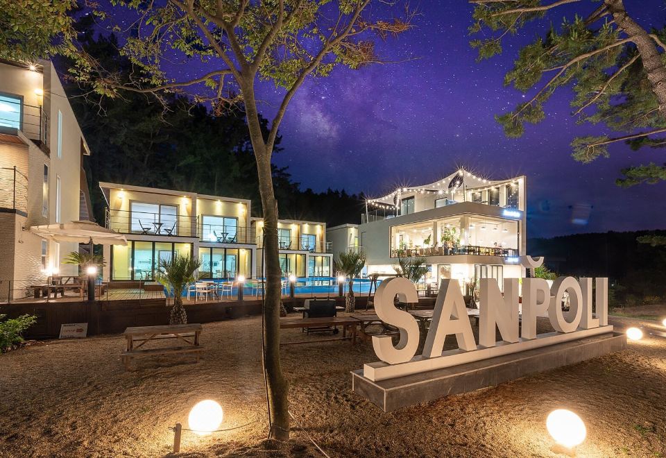 hotel overview picture