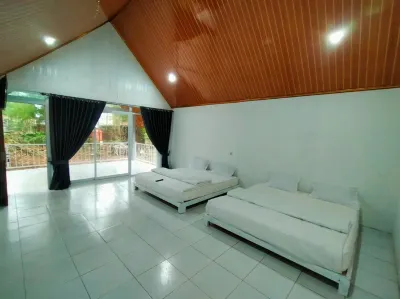 Lawu Green Forest Magetan Hotel dekat Pemancingan ds plumpung
