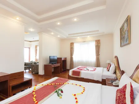 Hoang Yen Hotel Отели в г. Thuận An